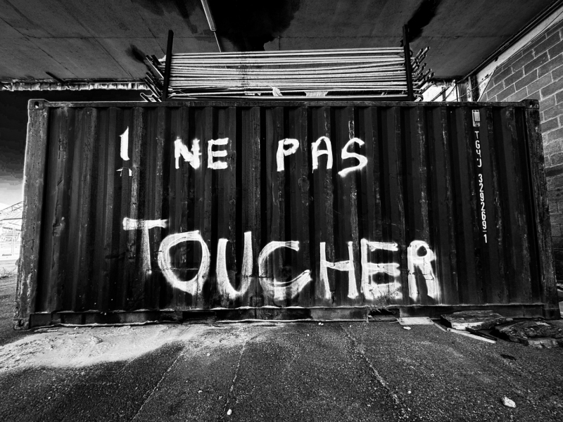Pas-touche
