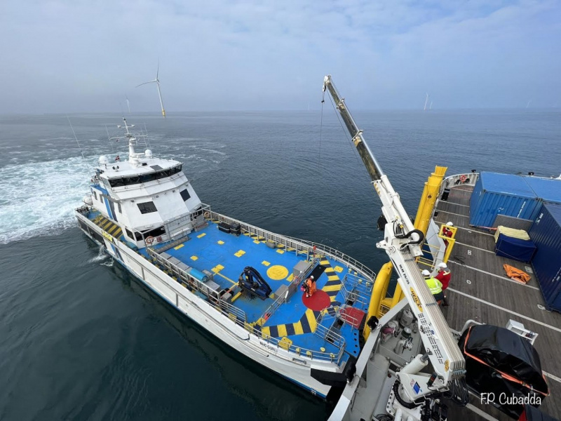 20.-WOH-Cargo-Transfer-with-CTV