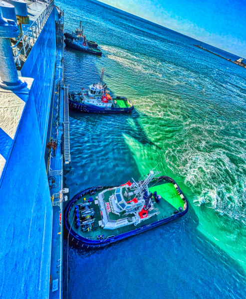 4-tugs