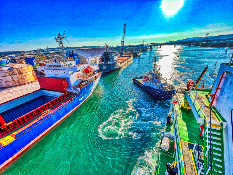 VB-SURPRISE-evitage-Caronte-2