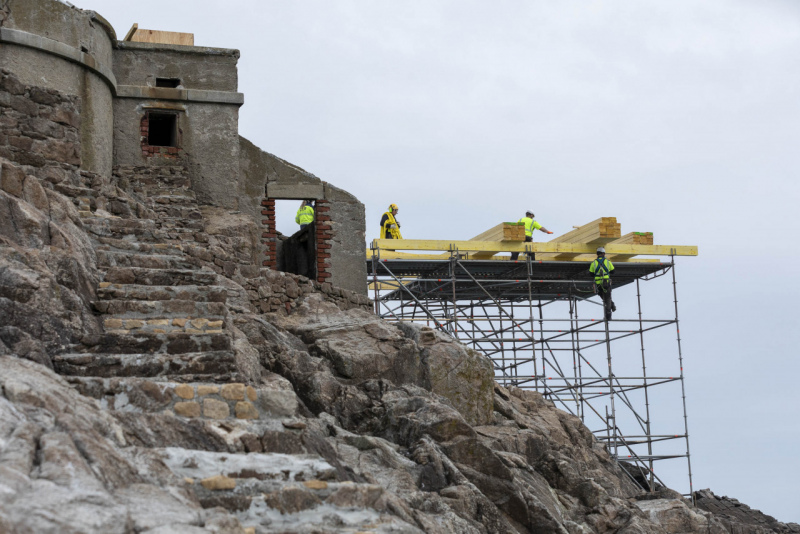 PHARE DE TEVENNEC, RENOVATION DE LA TOITURE, TEVENNEC LIGHTHOUSE, RENOVATION OF THE ROOF, 20230406