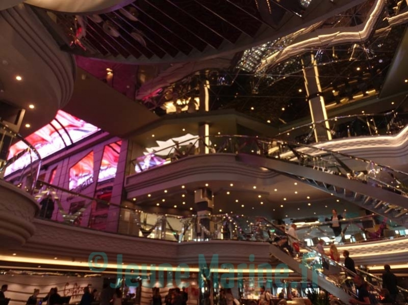 Infinity Atrium 4 copie