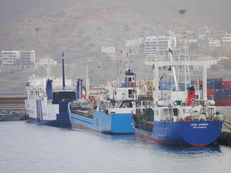 Port Mindelo Cap Vert © Jean-Baptiste Heuzé.