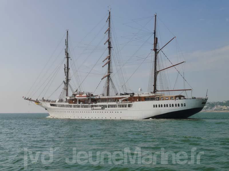 sea-cloud-2-1