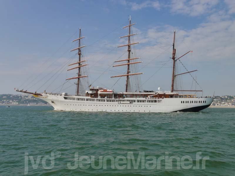 sea-cloud-2-2