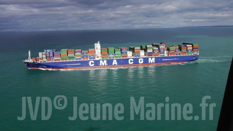 CMA CGM Jules Verne13