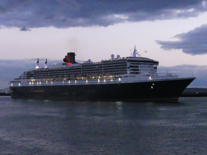 QUEEN MARY II en escale au Havre ©