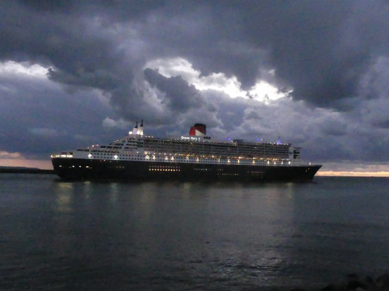 QUEEN MARY II en escale au Havre ©
