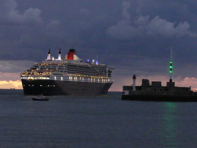 QUEEN MARY II en escale au Havre ©