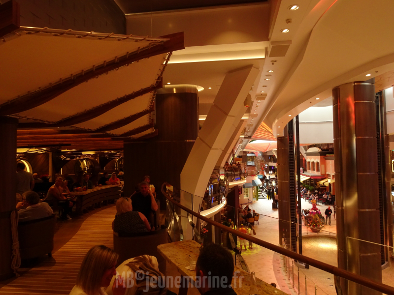 Harmony of the Seas mai 2016 a bord 1