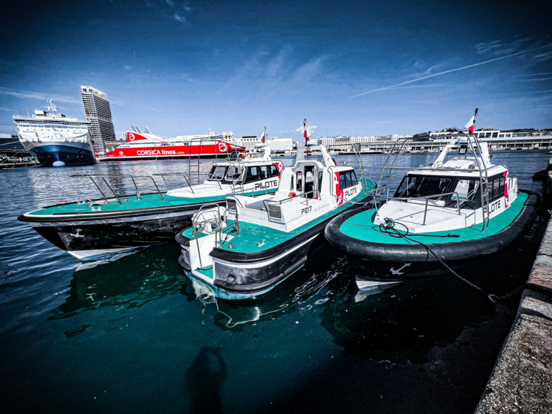 En-attendant-les-sorties-a-Marseille