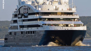 Jeune Marine N° 251