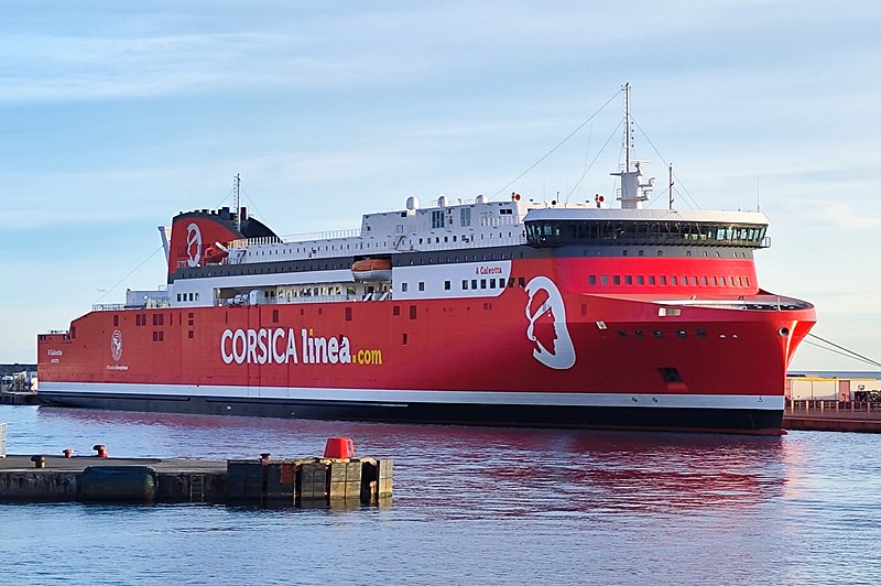 A Galeotta, nouveau navire de Corsica Linea, à Bastia — image Creative Commons par Quentin2a2b