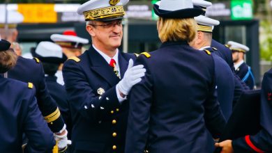 Hommage au marins sous la Tour Eiffel mercredi 25 juin 2025 © Jeune Marine DR