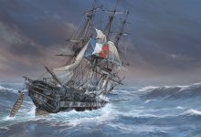 La Sémillante était une frégate de XXX de 1er rang, dénommée également frégate de 60 en référence à son nombre de canons. La frégate a été mise en chantier à Lorient en 1827 par l'ingénieur constructeur M. Boucher, mais ne sera mise à l'eau qu'en 1841. La frégate avait une longueur de 54 m pour un maitre-bau de 14,10 m et déplaçait plus de 2500 tonneaux. Elle portait en batterie 28 canons de XXX et 2 canons obusiers de 80. Le pont de gaillard, qui courait de la proue à la poupe, portait 26 caronades de XXX et 4 canons obusiers de 30. Avec la guerre de Crimée, la frégate sera affectée au transport. A bord des bateaux de sauvetage - Jean-Yves Delitte et Jean-Benoît Héron. © Glénant